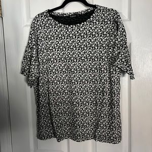 BooHoo floral print tee
